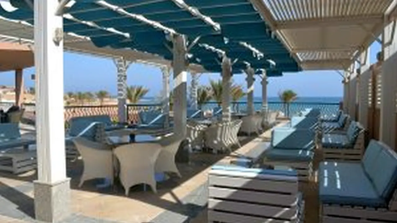 الفندق رومانس & أكوا بارك - العين السخنة